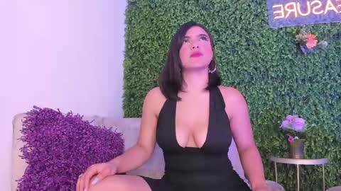 Emmiily online show from March 3, 3:30 am