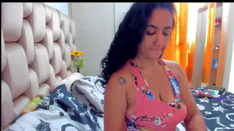 emperatriztapia online show from March 2, 9:32 pm