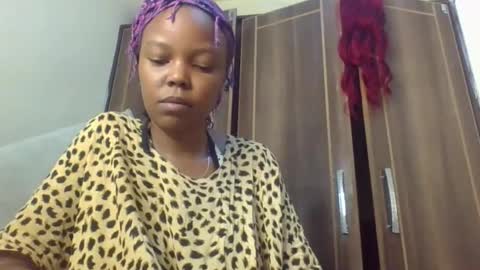 empress online show from April 8, 6:44 pm