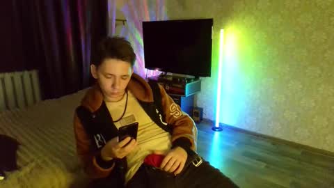 emveeboy96 online show from November 28, 11:56 pm