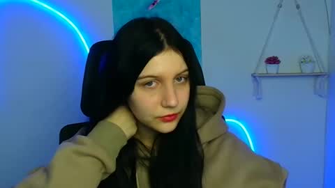Emma online show from November 23, 12:36 pm