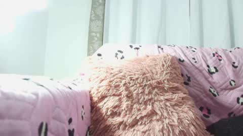 Emy online show from April 16, 7:08 am