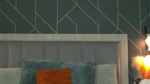  Emy  online show from April 15, 8:50 am