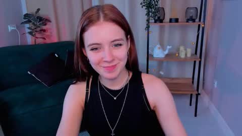 enchanted_bella online show from October 17, 1:59 pm