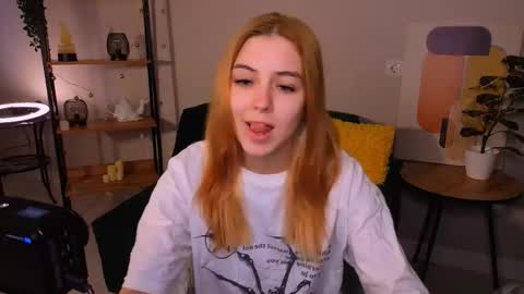 enchanted_bella online show from March 8, 1:48 pm