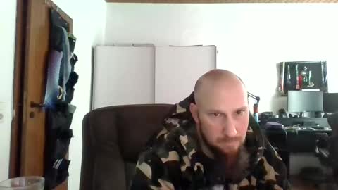 endslaved online show from September 18, 8:51 am