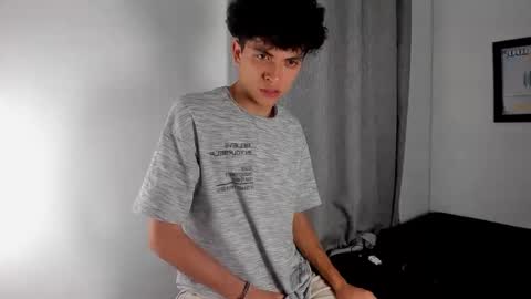 Salo online show from April 18, 8:31 pm