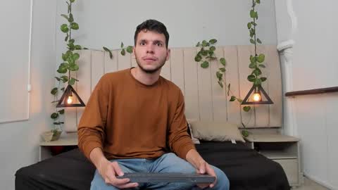 ENZO online show from November 25, 2:49 pm