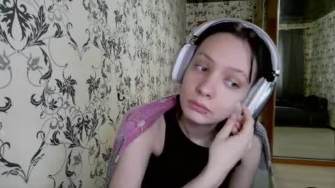 Lucy NEXT STREAM January 5 HNY  online show from April 3, 10:44 am