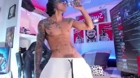 Tht BOSS Eren online show from November 25, 11:58 pm