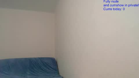 Snapshot of eren_jaeger2000 chatting on October 5, 3:15 am Eren online show from October 5, 3:15 am