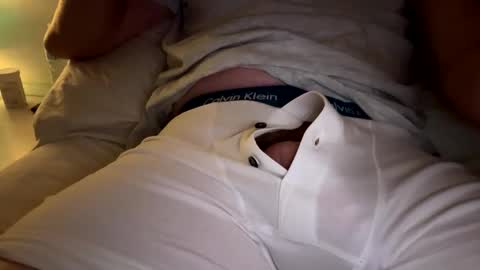 erexsean66 online show from December 3, 8:42 pm