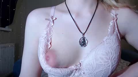 Erica online show from December 14, 5:08 pm