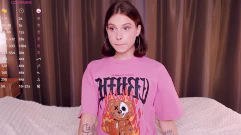 Erica online show from December 9, 11:15 am