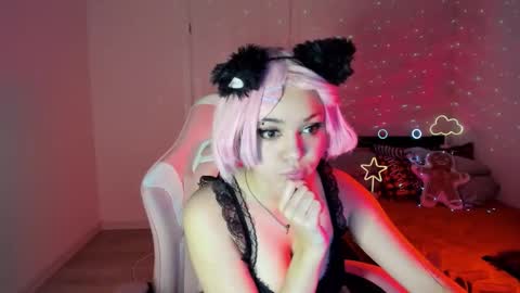 Erica online show from January 8, 5:37 am