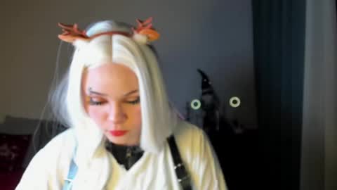 Erica online show from December 23, 2:50 pm