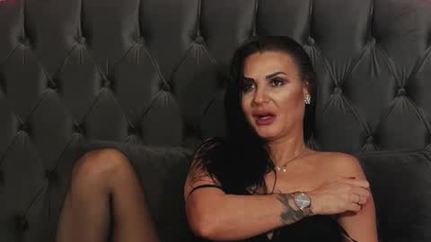 Erica online show from February 1, 10:34 pm