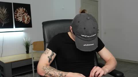 ERICK GRANT online show from September 14, 9:16 pm