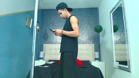   online show from November 24, 4:00 am