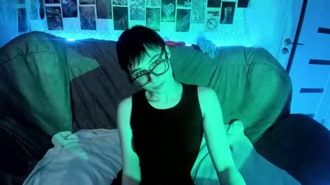 Ericka online show from December 1, 5:33 pm