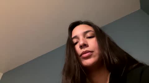 ErickaVee online show from December 6, 3:57 am