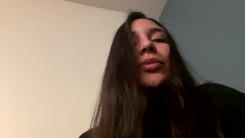 ErickaVee online show from December 7, 10:28 am