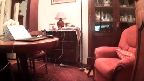 Steph et Eric online show from November 19, 9:52 am