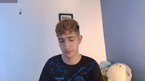 I am Erik online show from June 14, 9:06 pm