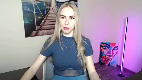 Erika online show from May 27, 12:02 pm