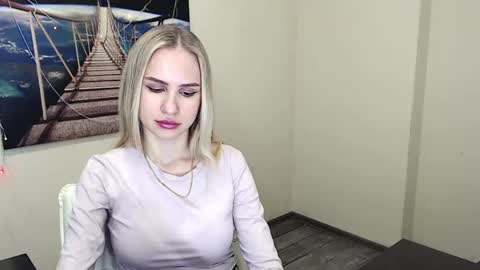 Erika online show from February 19, 1:06 pm