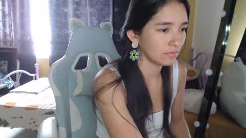 erina_1 online show from September 18, 4:22 pm