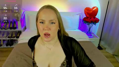 Erin online show from February 21, 6:44 pm