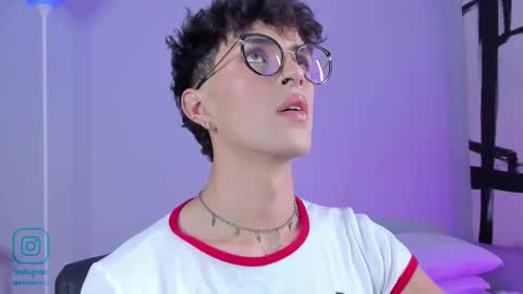   online show from November 1, 3:00 pm