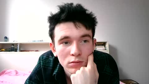 Ernest online show from March 26, 11:15 am