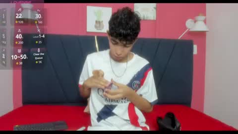 ero_boy40 online show from July 12, 3:04 pm