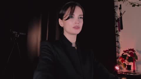 erohaze online show from December 26, 4:58 pm