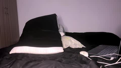 erosdominant_ online show from May 14, 6:00 am
