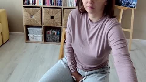 Snapshot of erotic_vibe chatting on October 13, 11:45 am Melissa online show from October 13, 11:45 am