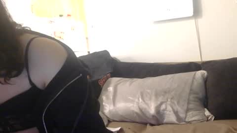 Nikki Erotica online show from February 18, 9:20 am