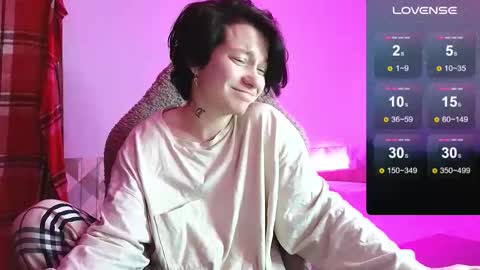 esajukyy online show from November 24, 11:20 am