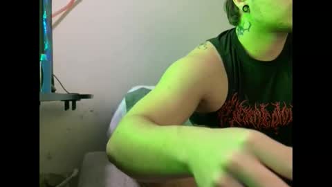 eskol212 online show from October 9, 6:30 am