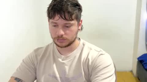 eskol212 online show from April 13, 8:13 pm