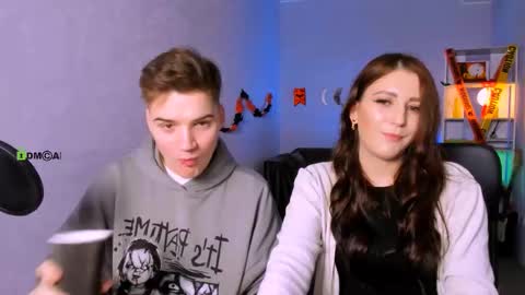 esma_shine online show from October 30, 8:31 pm