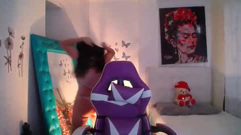 Snapshot of esmeralda098 chatting on September 22, 8:13 pm Esmeralda online show from September 22, 8:13 pm