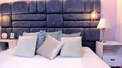 Esmeralda  online show from March 27, 12:06 pm