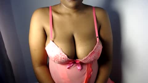 Esme online show from July 9, 9:46 am