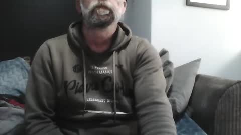 dont ask to pm me your probably fake online show from December 29, 12:30 am