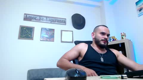 Esteban Fernandez online show from April 3, 6:53 am