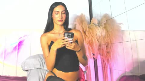 Estefa G online show from April 9, 3:32 am