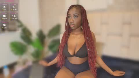 estefany online show from March 10, 11:45 am